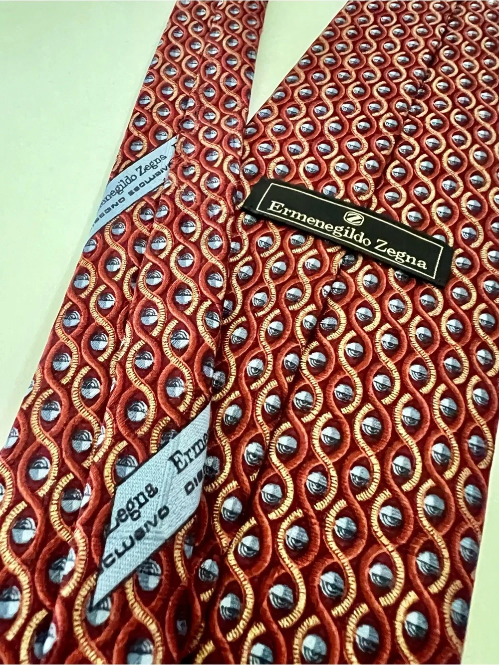 Premium Ermenegildo Zegna Men’s 100% Silk Necktie, Made In Italy, power Color.